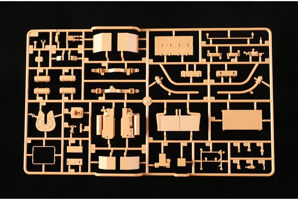 Trumpeter Faun SLT 50-3 Elefant vilkikas su SaAnh.52t puspriekabe 1/35 01070