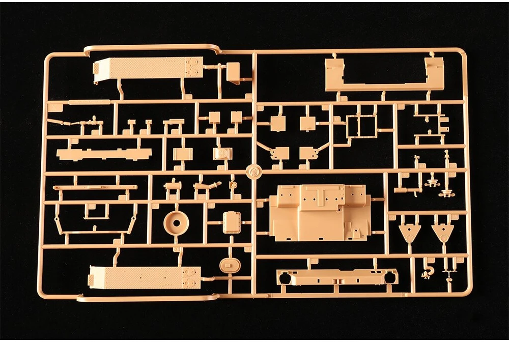 Trumpeter Faun SLT 50-3 Elefant vilkikas su SaAnh.52t puspriekabe 1/35 01070
