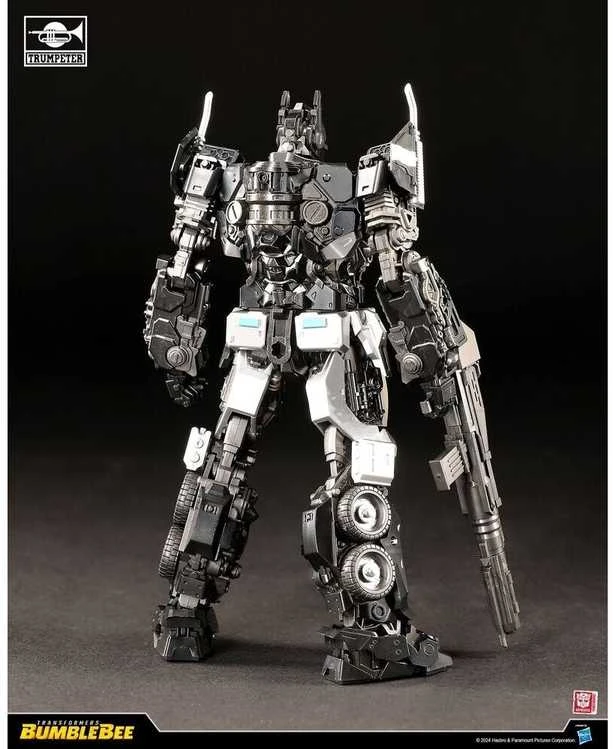 Trumpeter Transformers Nemesis Prime 11 cm plastikinis surenkamas robotas
