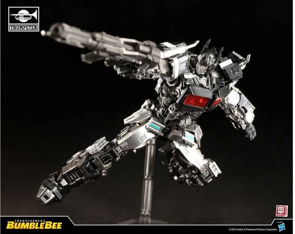 Trumpeter Transformers Nemesis Prime 11 cm plastikinis surenkamas robotas