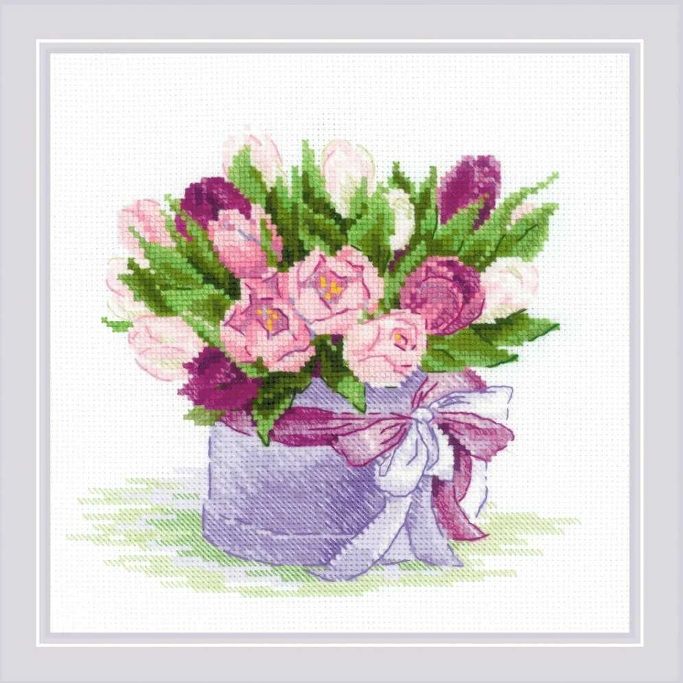 Tulips Hat Box Siuvinėjimo rinkinys iš RIOLIS Nr.: 2003