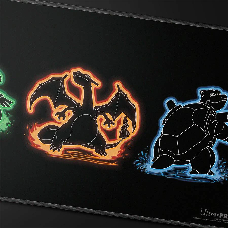 Ultra Pro Folijuotas Pokémon TCG žaidimo kilimėlis – Venusaur/Charizard/Blastoise