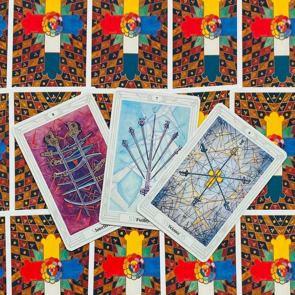 Taro kortos Aleister Crowley THOTH US Games Systems