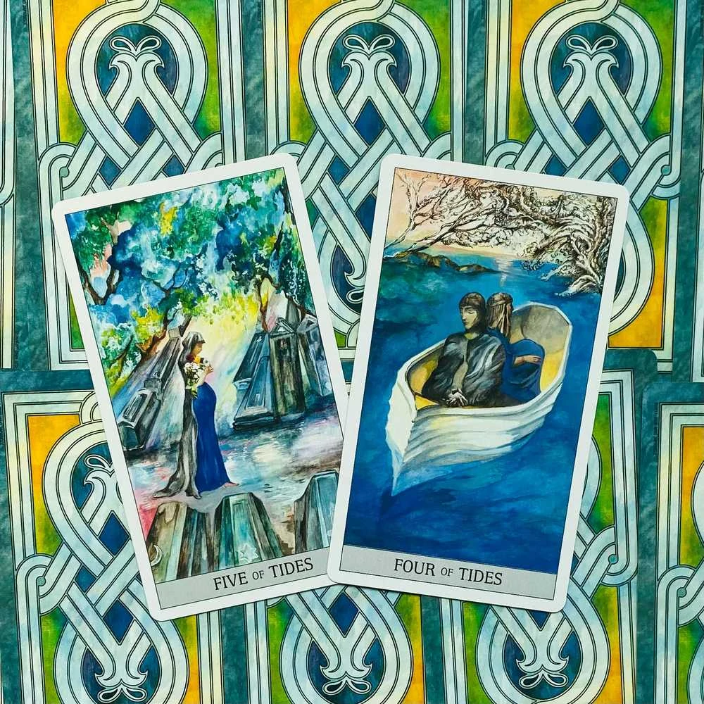 Us Games Systems Japaridze ir knyga Tarot kortos