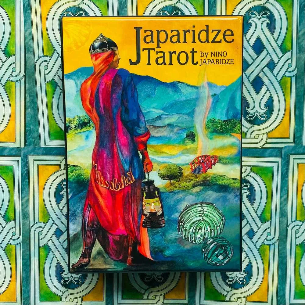 Us Games Systems Japaridze ir knyga Tarot kortos