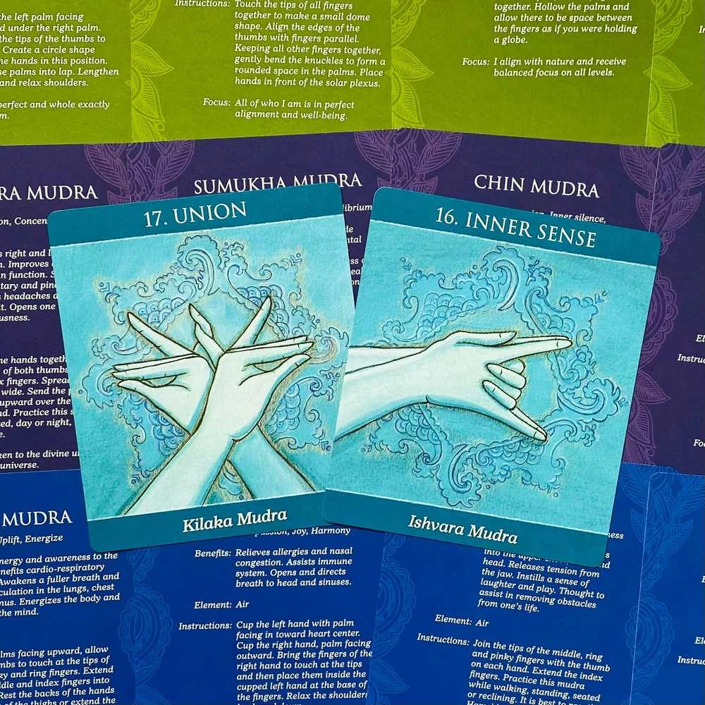 US Games Systems Mudras: For Awakening The Five Elements Kortos