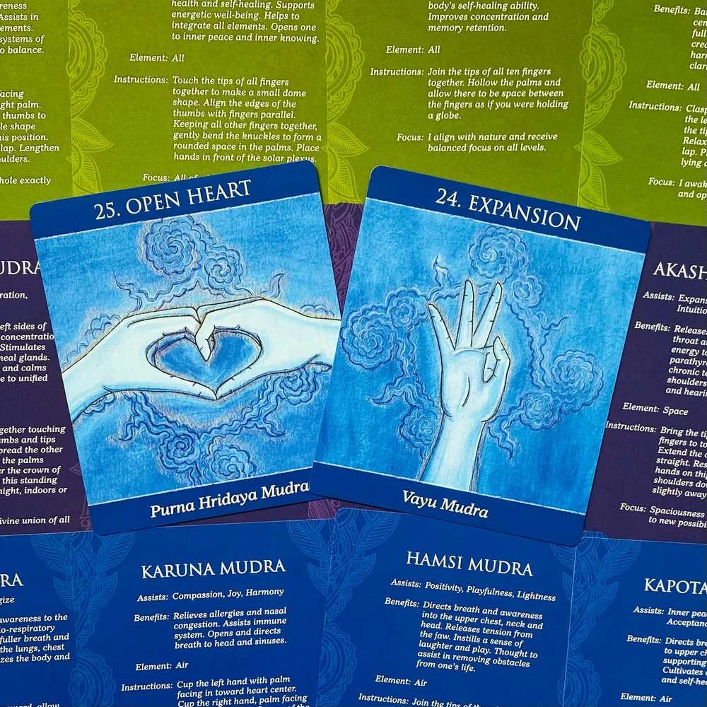 US Games Systems Mudras: For Awakening The Five Elements Kortos