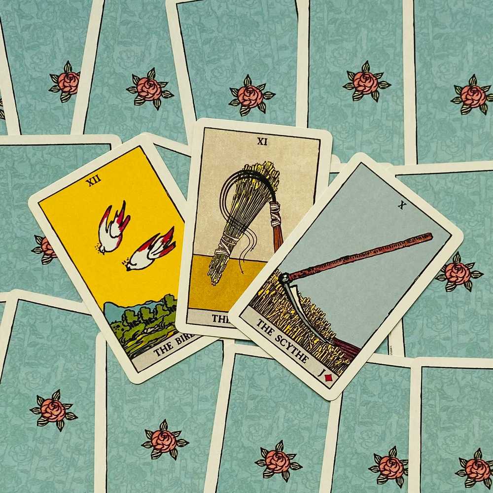 US Games Systems Pixie Astounding Lenormand kortos skardinėjė dėžutėje