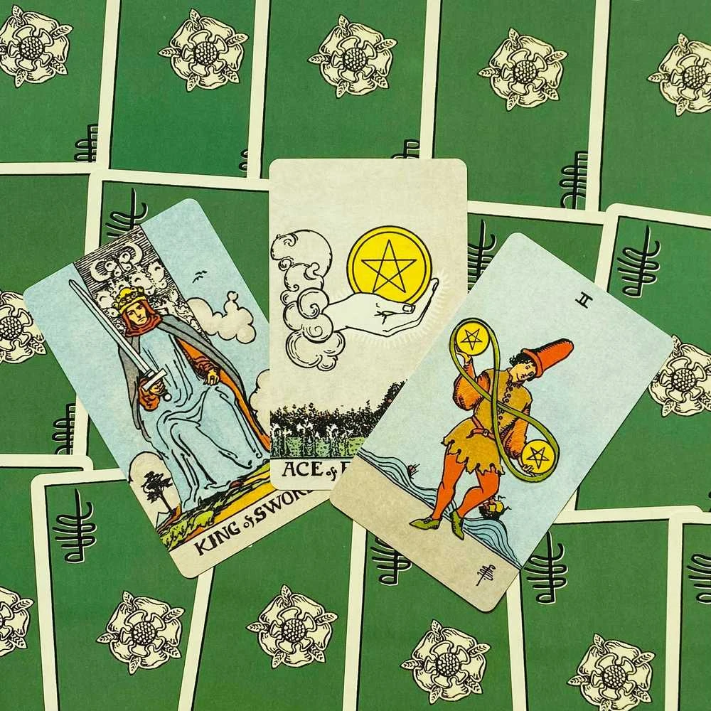 US Games Systems Smith Waite Borderless Taro Kortos