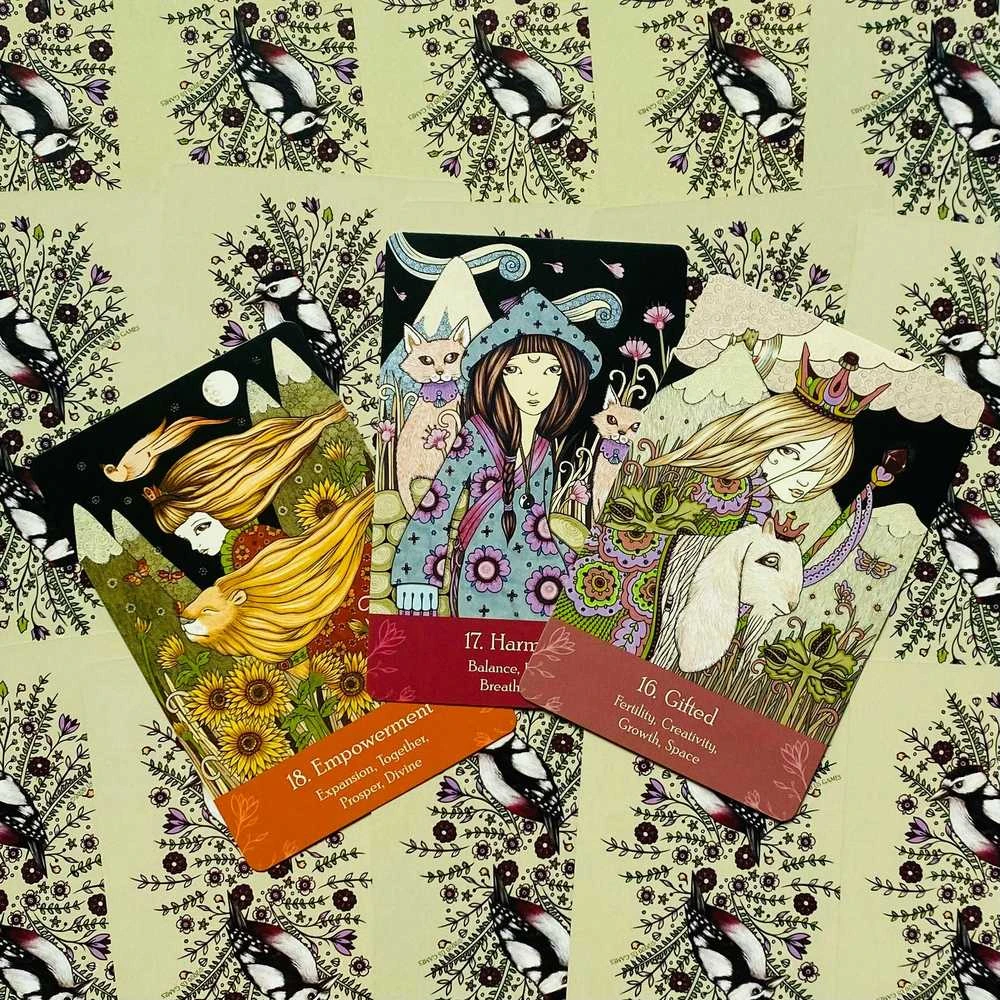US Games Systems Universal Folk Oracle Kortos