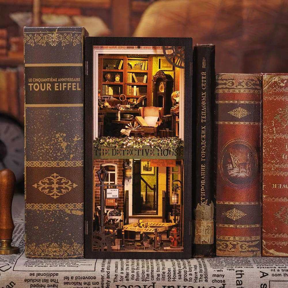 Vcl Corp Rose Detective Agency knygų niša – medinė LED diorama, 322 detalės