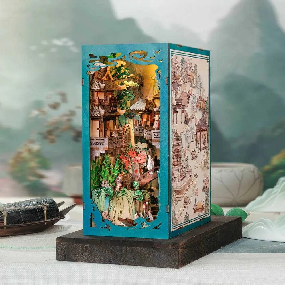Vcl Corp Su Dongpo gyvenimas – surinkama medinė knygų diorama su LED, 280 det.