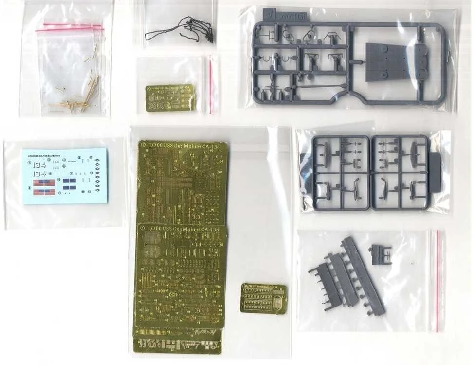 Very Fire Hobby USS Des Moines CA-134 sunkus kreiseris 1/700 rinkinys Deluxe Very Fire