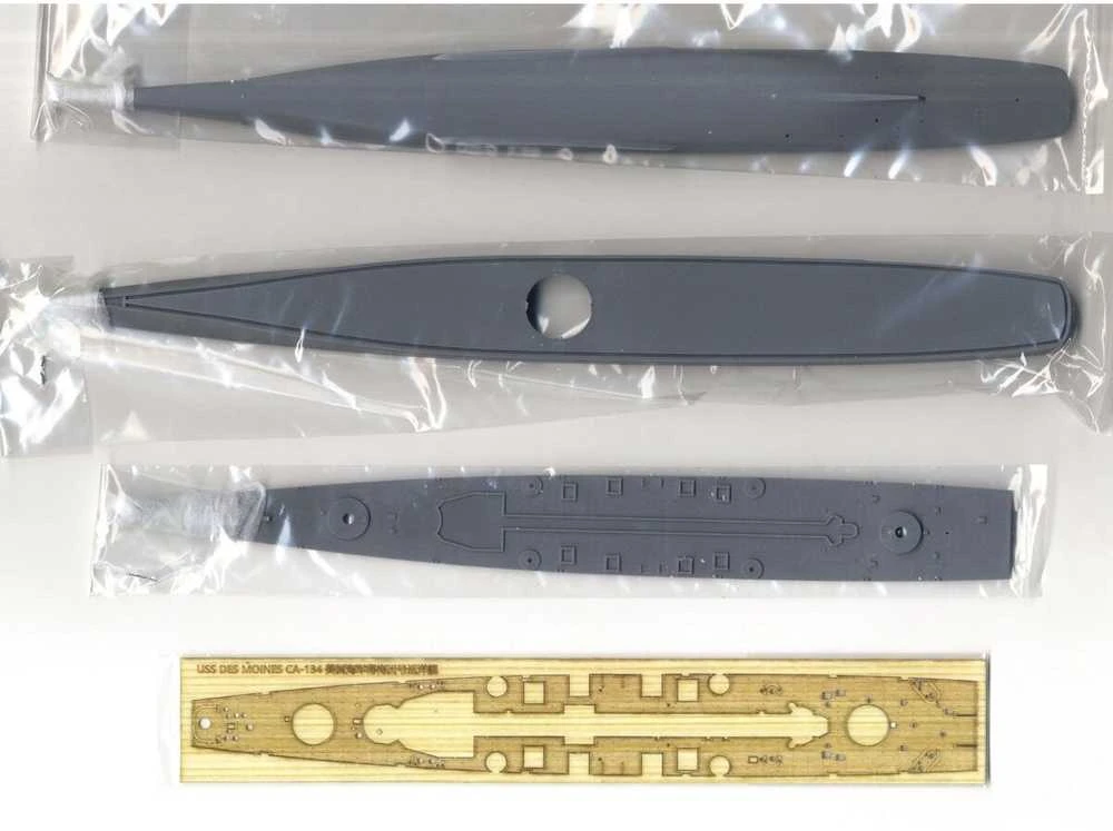 Very Fire Hobby USS Des Moines CA-134 sunkus kreiseris 1/700 rinkinys Deluxe Very Fire