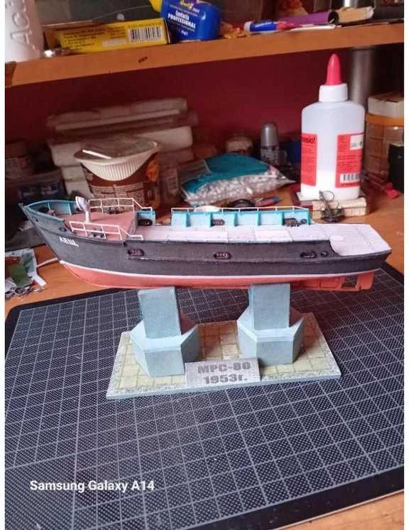 Wmc Models WMC JŽS-80 jūrų žvejybos seineris – popierinis modelis 1:100