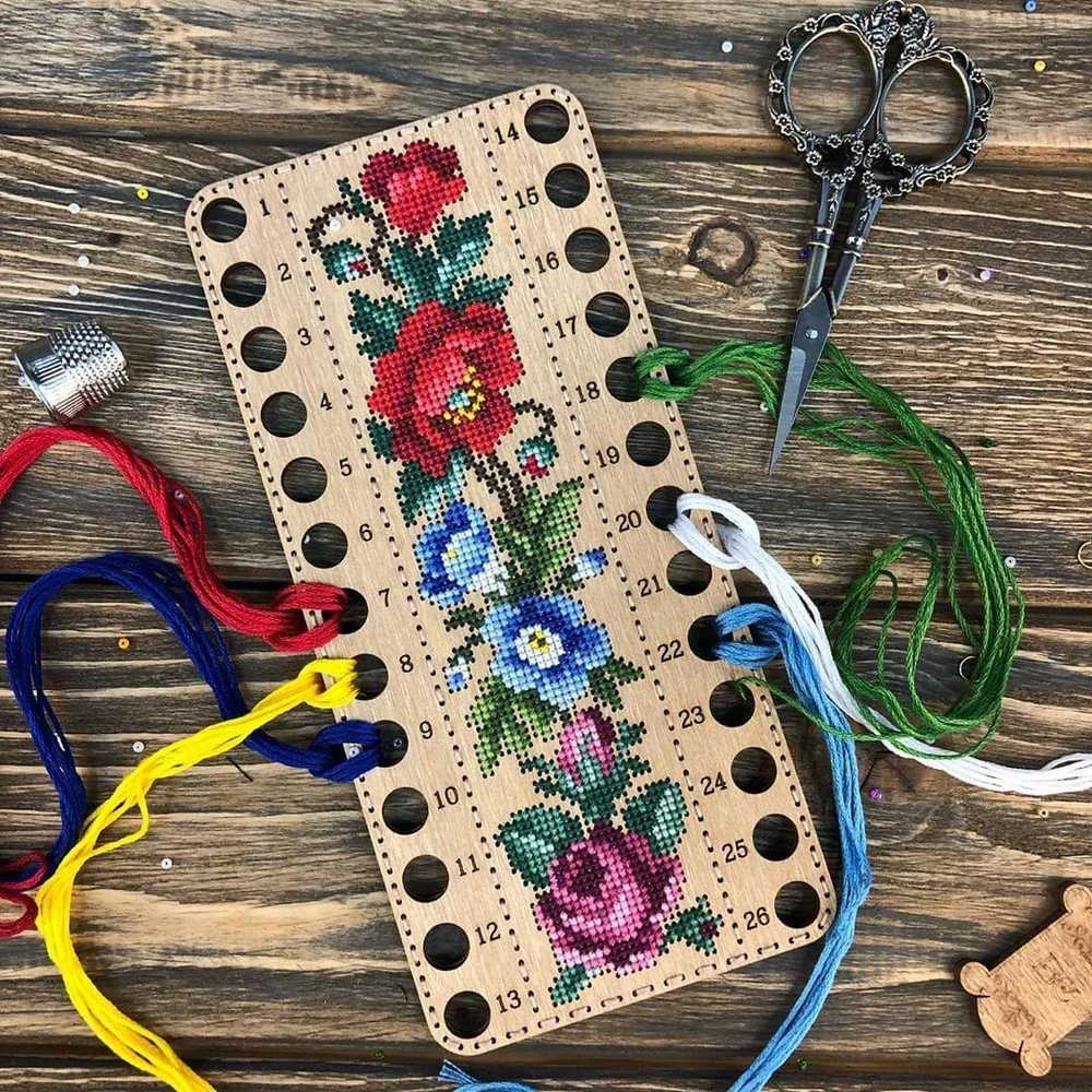Wonderland Crafts Siuvinėjimo kryželiu rinkinys ant medinės lentelės, 9.5×20 cm, be siūlų