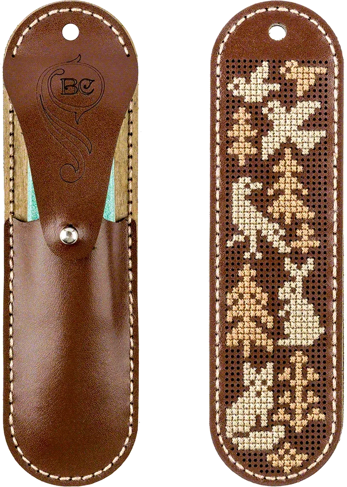 Wonderland Crafts Žirklių dėklo siuvinėjimo rinkinys iš dirbtinės odos, 10–11 cm