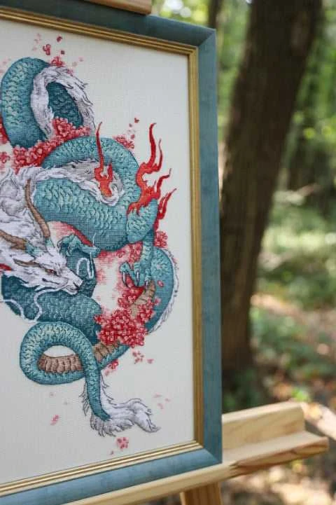 Zolotoe Runo Skaičiuojamo kryželio siuvinėjimo rinkinys „Drakonas ir sakura“