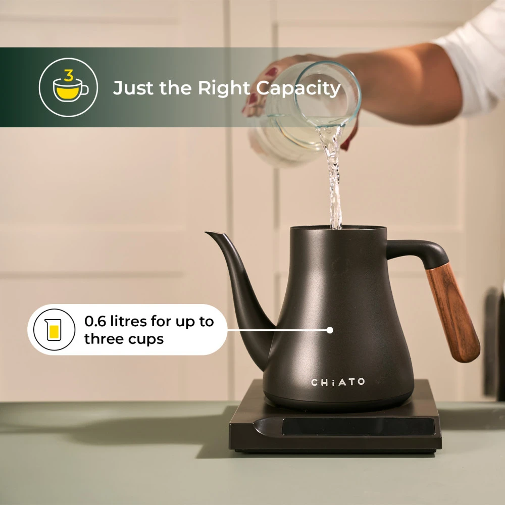 Elektrinis virdulys CHiATO flowPLAY Classic, 0,6 l – juodas