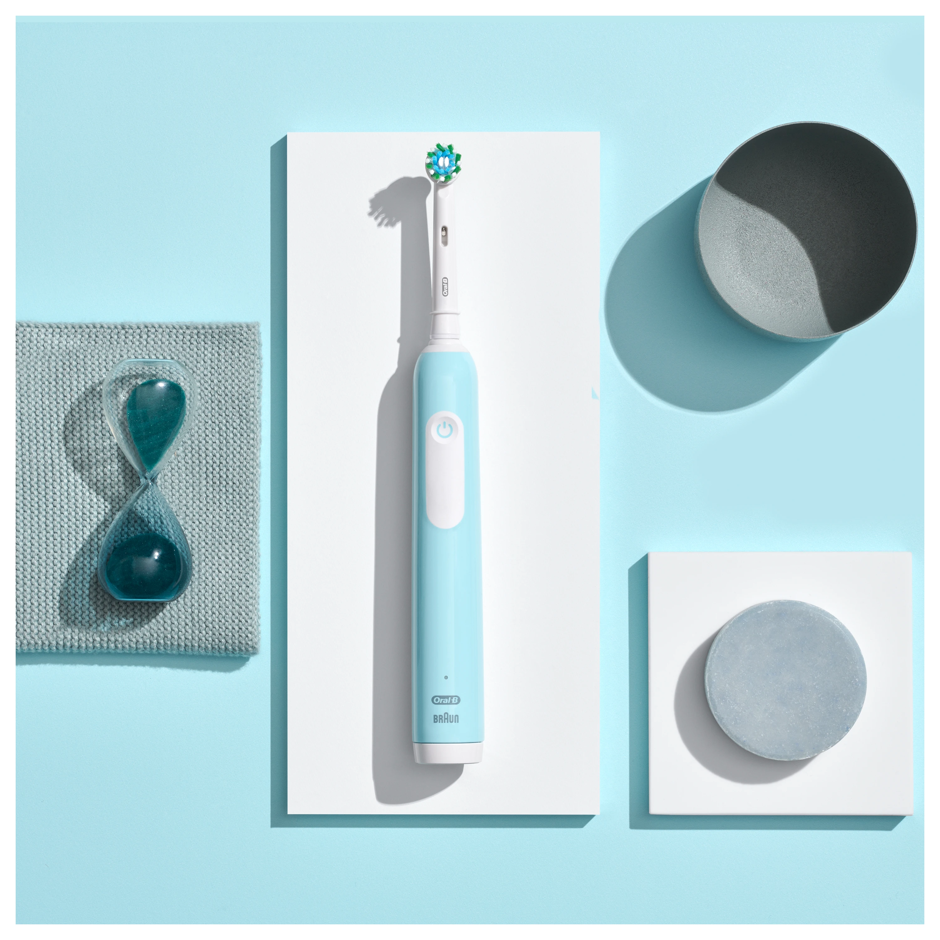 Elektrinis dantų šepetėlis Oral-B Pro 1 Caribbean Blue Cross Action