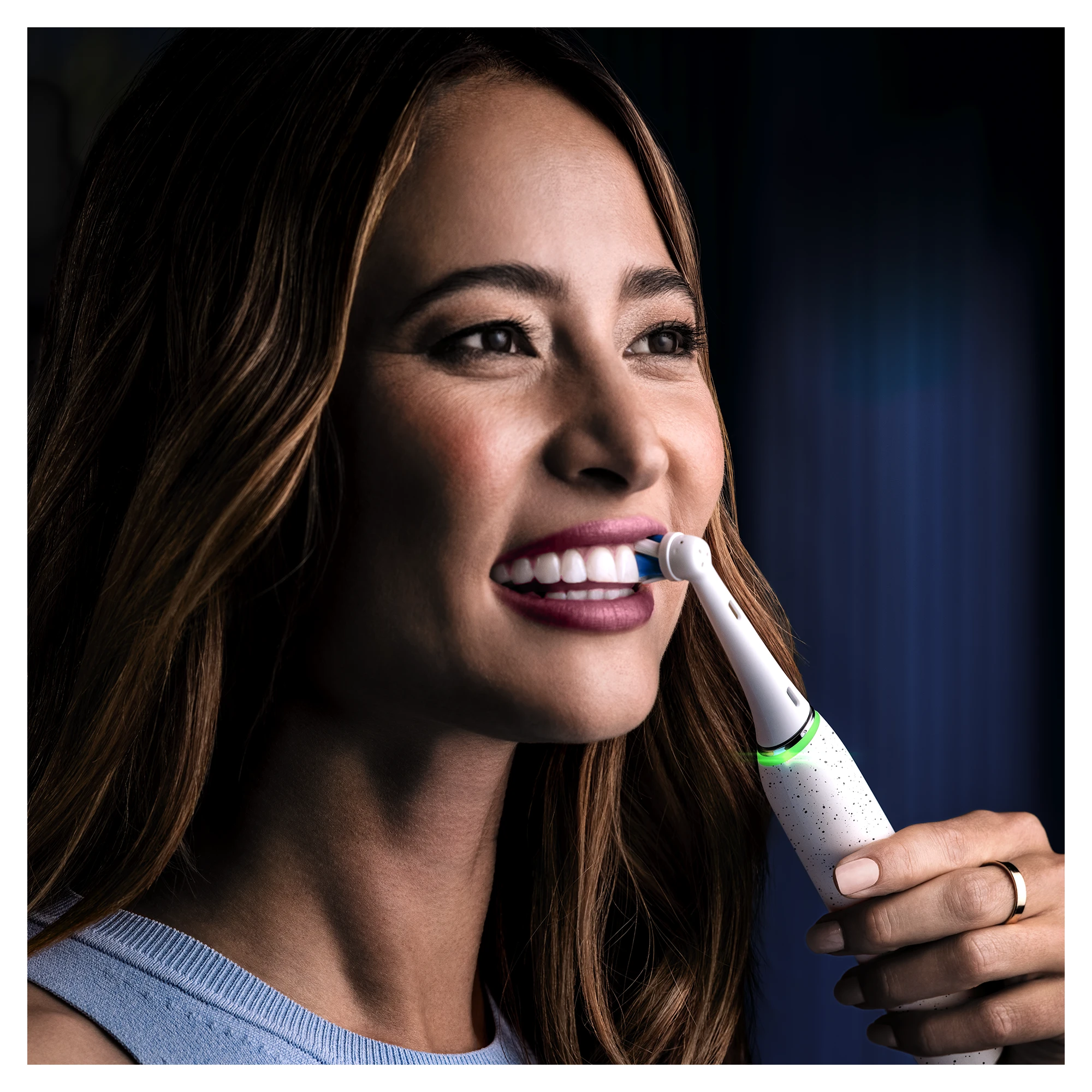 Elektrinis dantų šepetėlis Braun Oral-B iO Series 10, Baltos spalvos