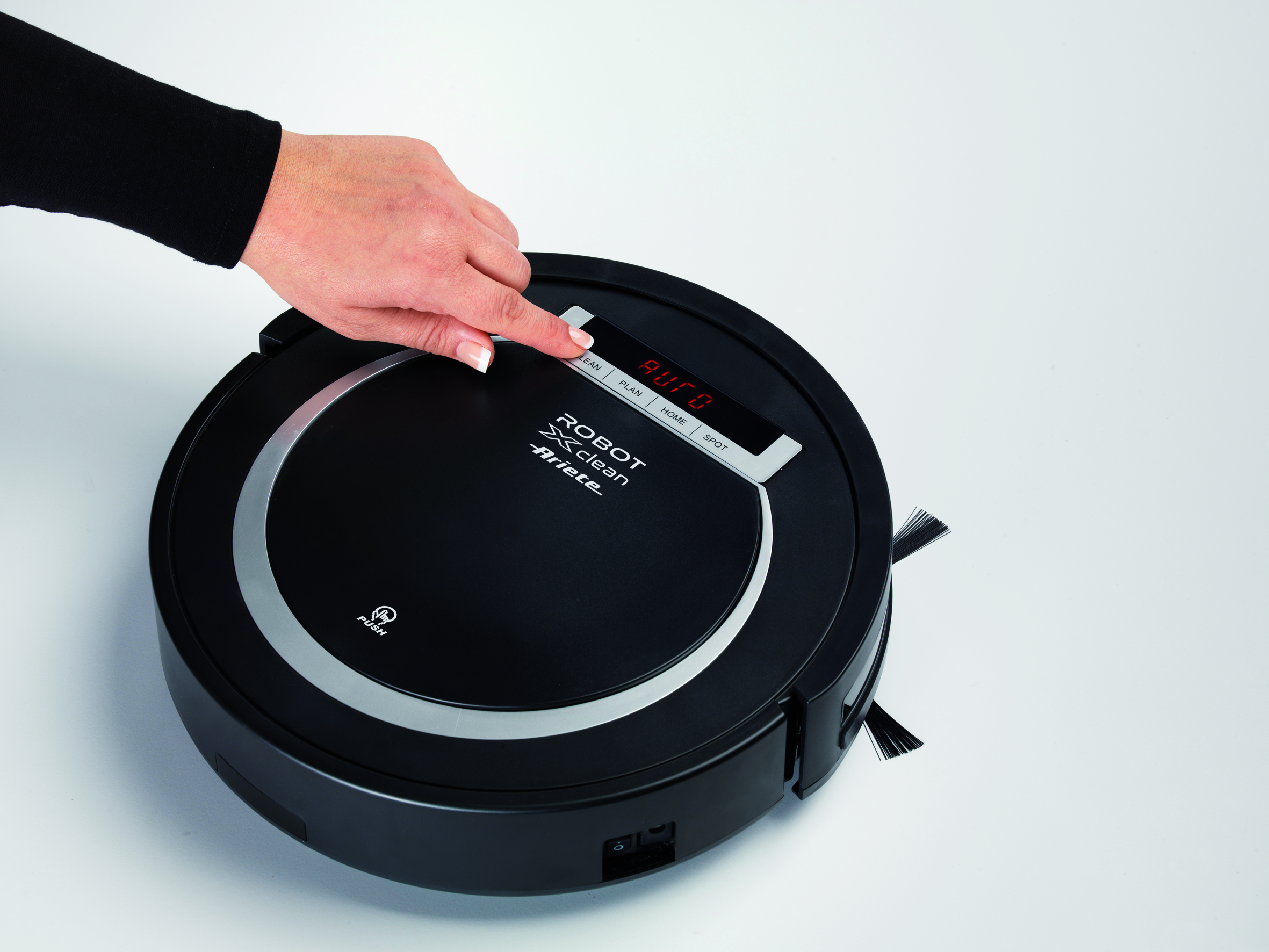Dulkių siurblys - robotas Ariete Xclean, Juodas | Varle.lt