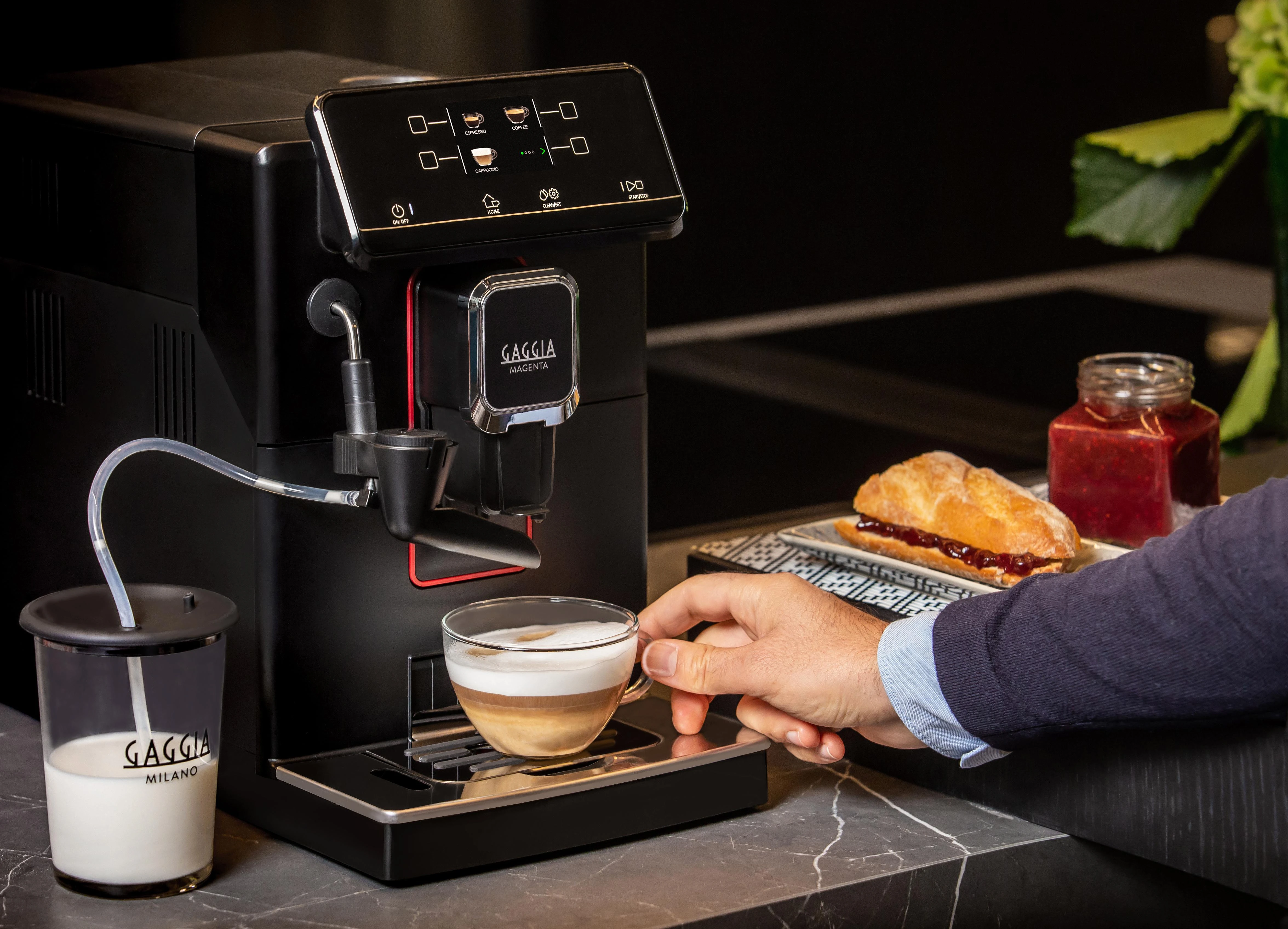 Kavos aparatas Gaggia Magenta Milk