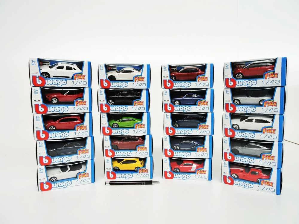 Bburago BBUR 1:43 Gatvės automobilis, asort.2