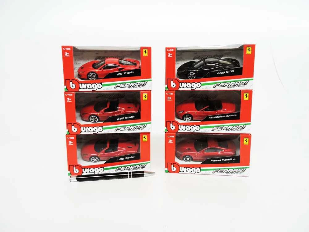 Bburago 1:43 Automobilis Ferrari, asorti.