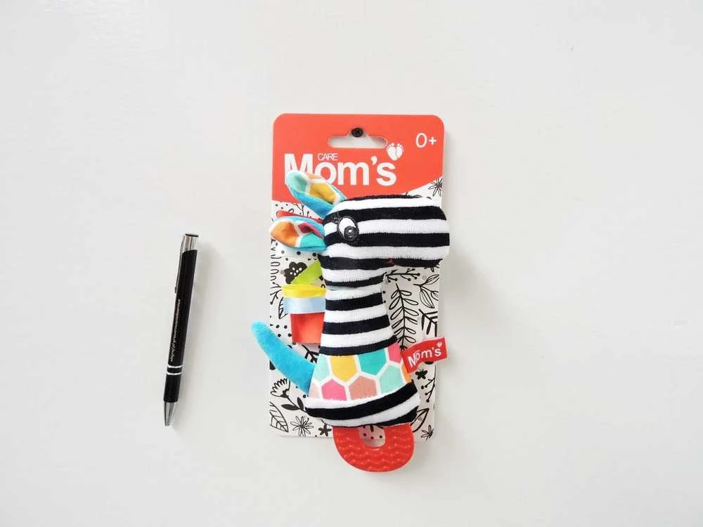 Mom's Care zebras kramtukas pakuotėje