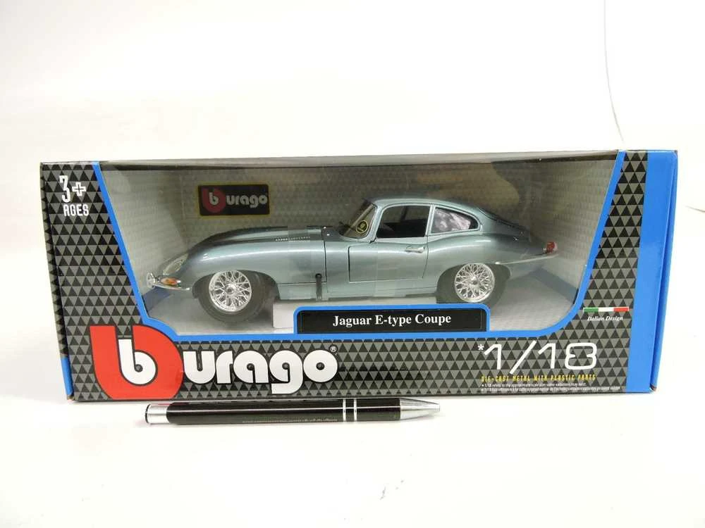Automobilis Bburago GT-Jaguar "E" Coupe (1961) 1:18
