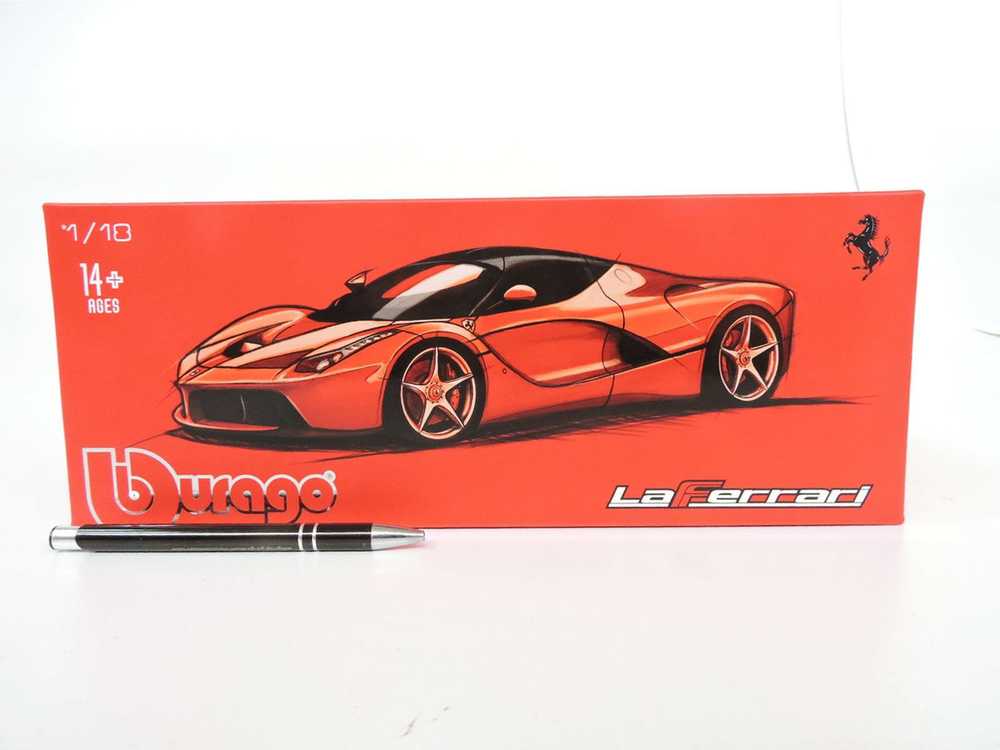 Modelis - Bburago 1:18 Laferrari Matt Juodas