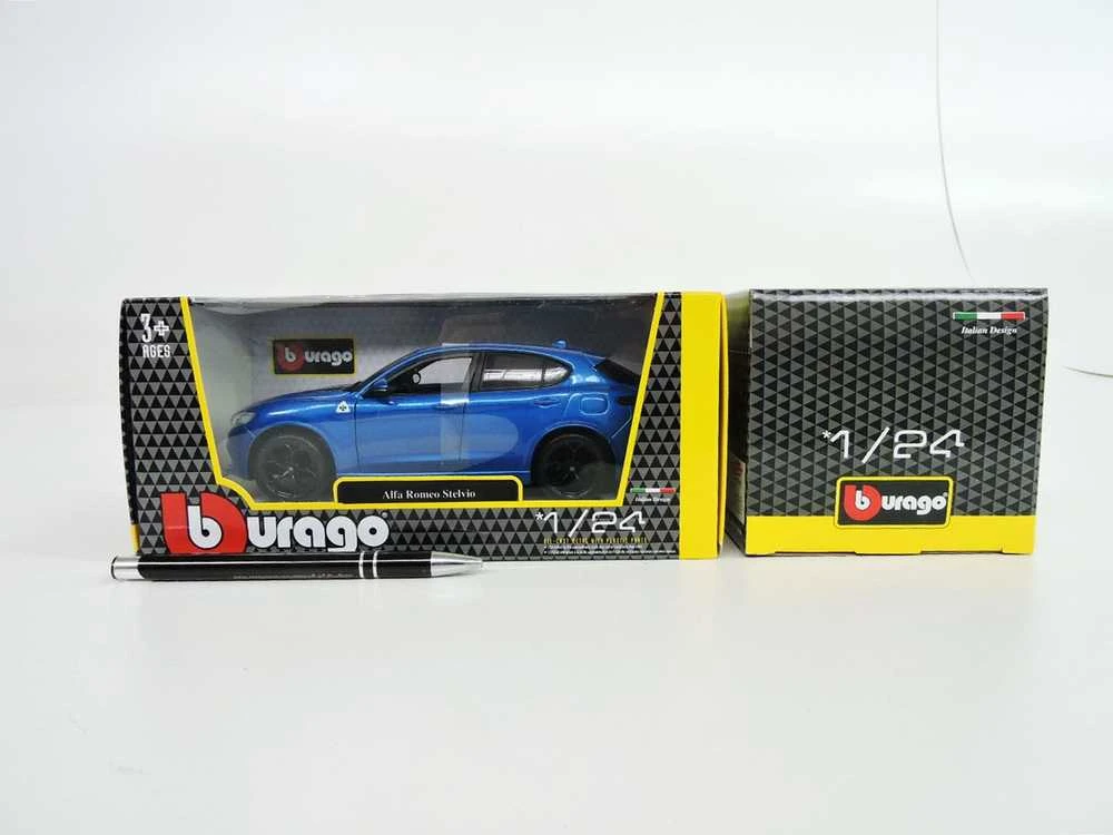 Kolekcinis modeliukas Auto Bburago Alfa Romeo Stelvio 1:24
