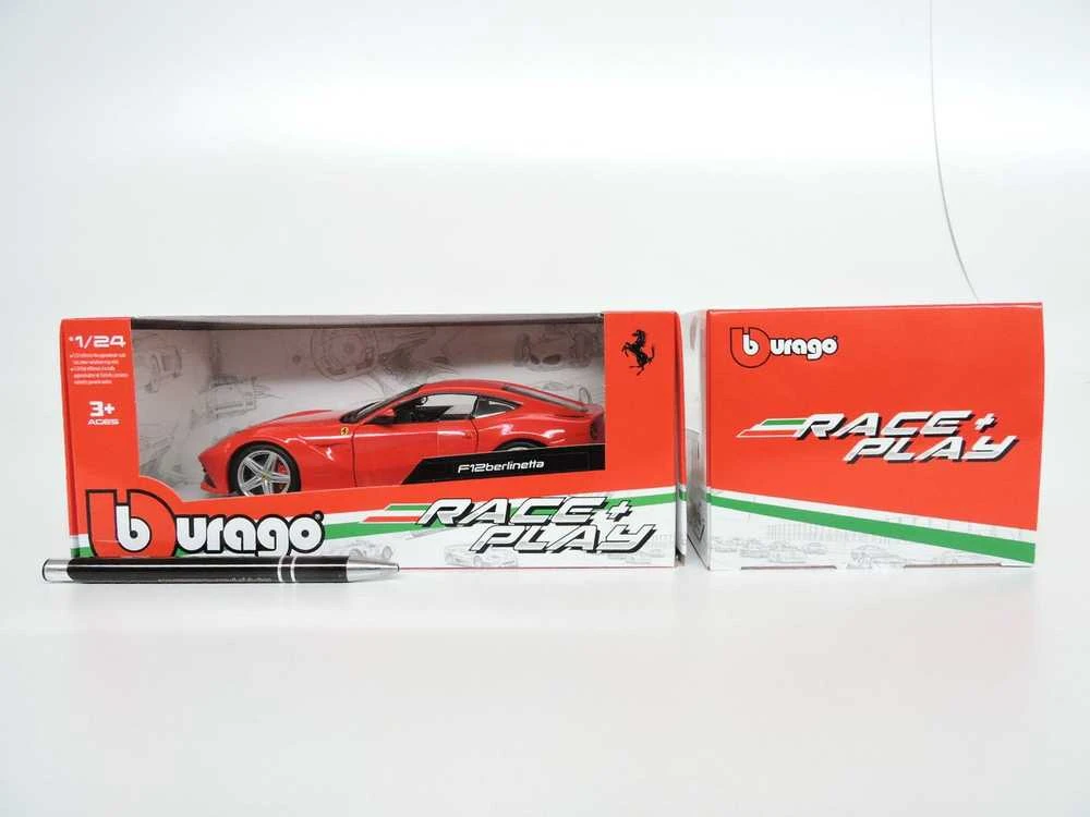 „Bburago Car Ferrari F12 Berlinetta“ 1:24 raudona