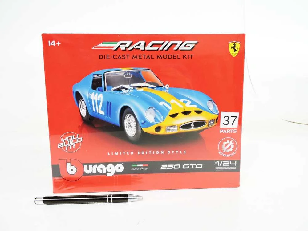 Bburago BBU 1:24 Ferrari Racing ModelKit 250 GTOBlue 26581