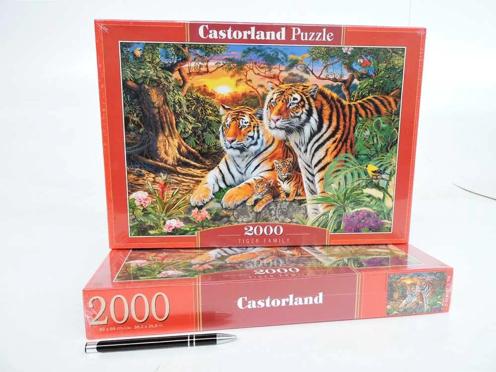 Castorland Dėlionė 2000 vnt. - Tigrų šeima