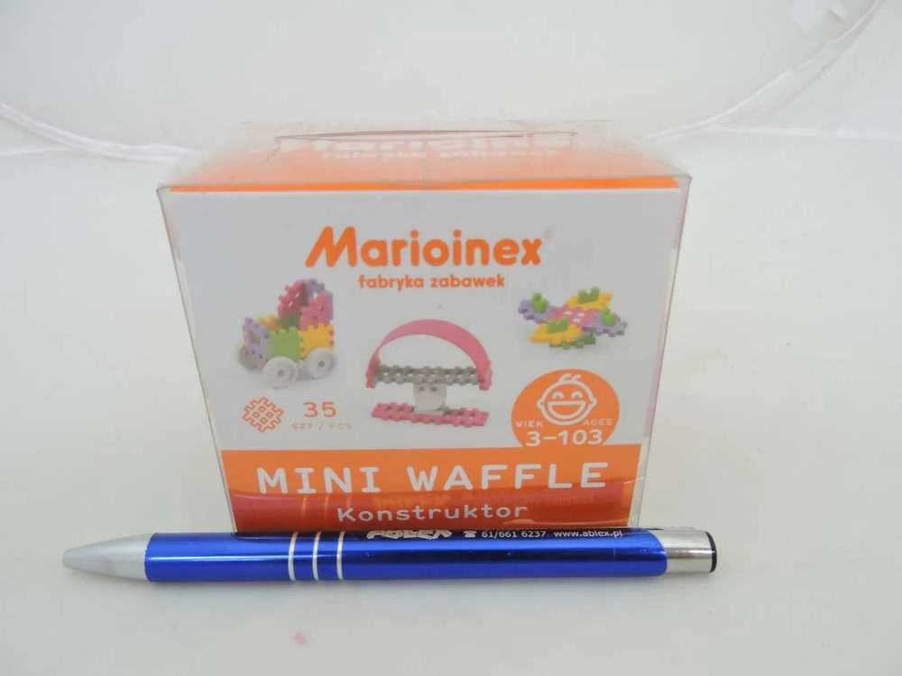MARIOINEX 902790 vafliniai mini blokai 35 vnt. Konstruktorius (mergina)