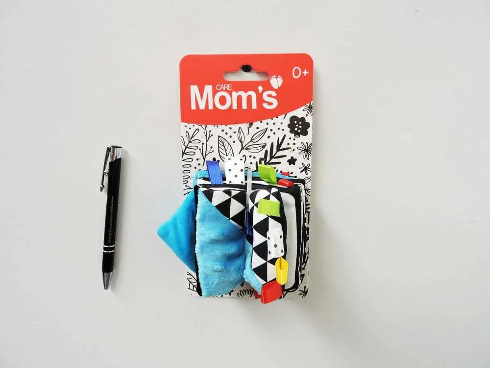 Mom's Care „Hencz“ žaislai kontrastingi brošiūros žyma