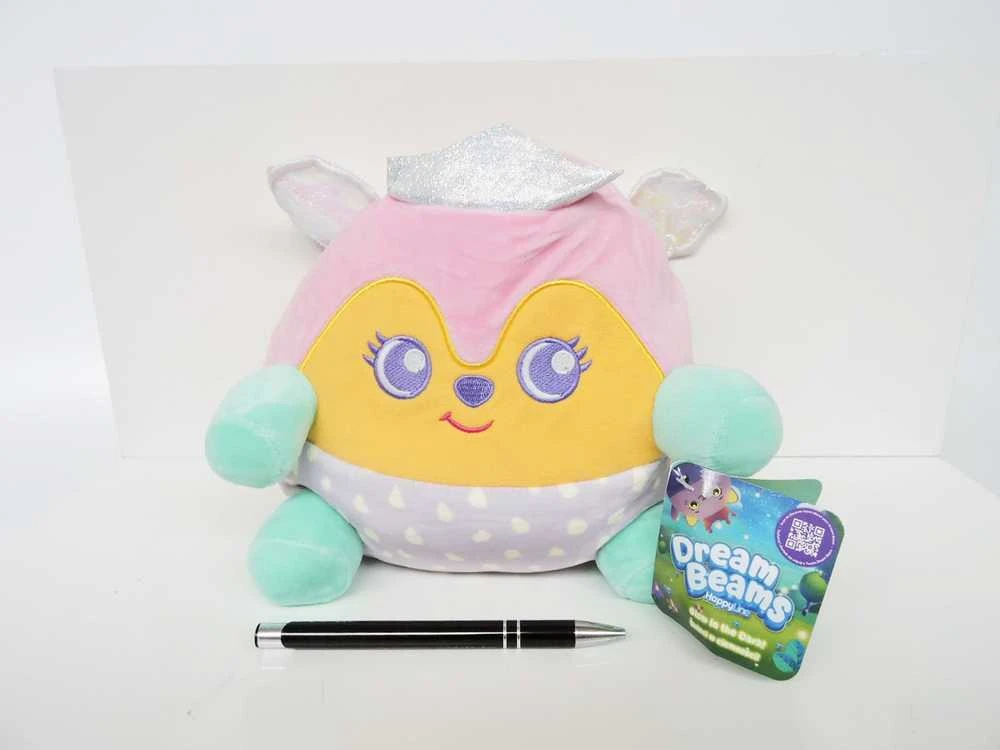 Kocot Kids *PLIUŠINĖ SAPNO SPINTELĖ, 18 cm, LUNA, Kalėdų Senelis tamsoje.