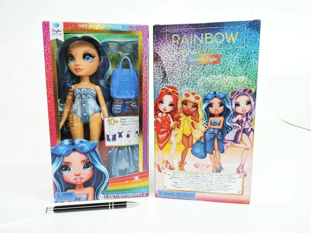 MGA 507307-EUC „Rainbow High Swim & Style“ madinga lėlė – Skyler (Mėlyna)
