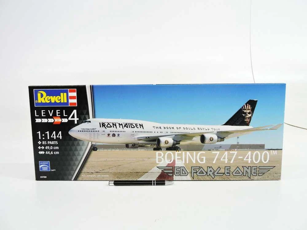 Revell – Boeing 747-400 Iron Maiden Ed Force One, 1/144, 03780