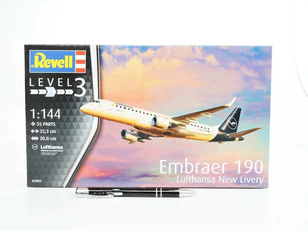 Revell Embraer 190 Lufthansa nauja livrea 1:144 plastikinis lėktuvo modelis