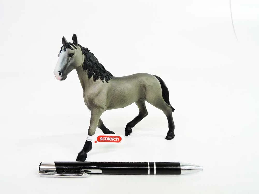 Schleich figūrėlė Cheval de Selle Francais veislės kumelė