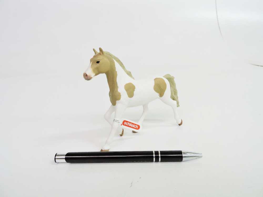 Schleich figūrėlė Paintų veislės kumelė