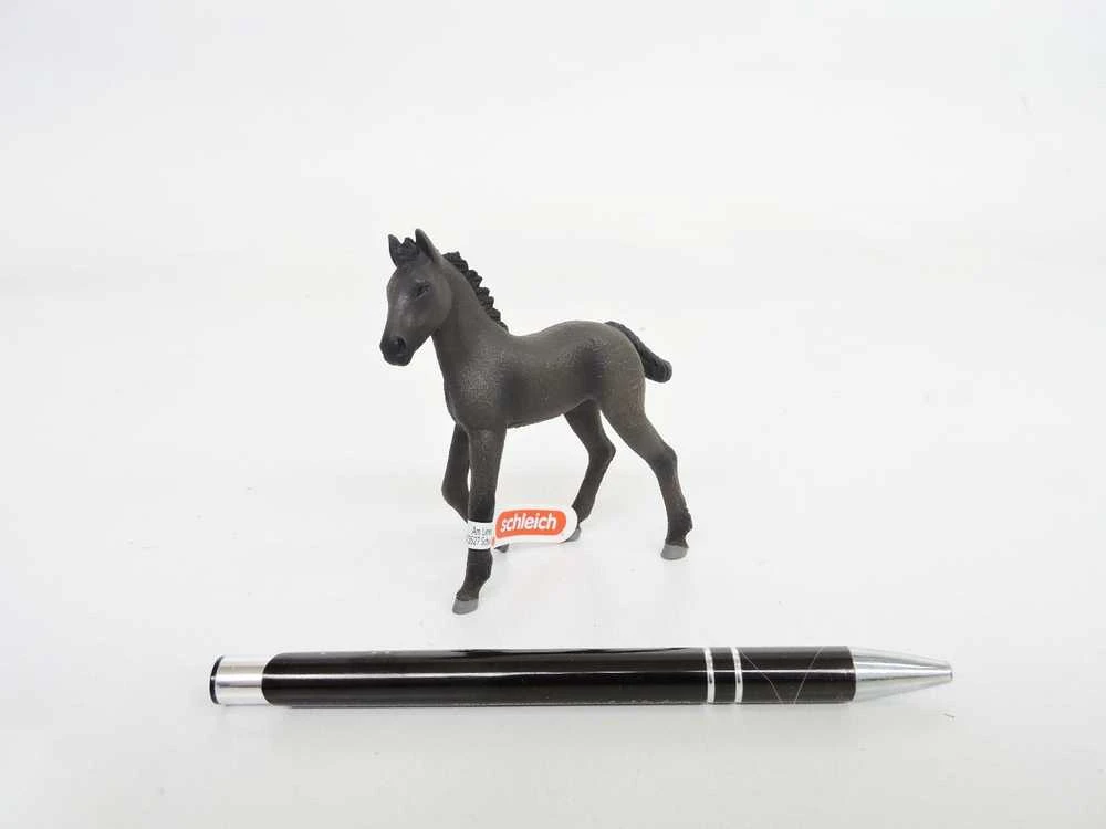 Schleich figūrėlė Fryzų veislės kumeliukas