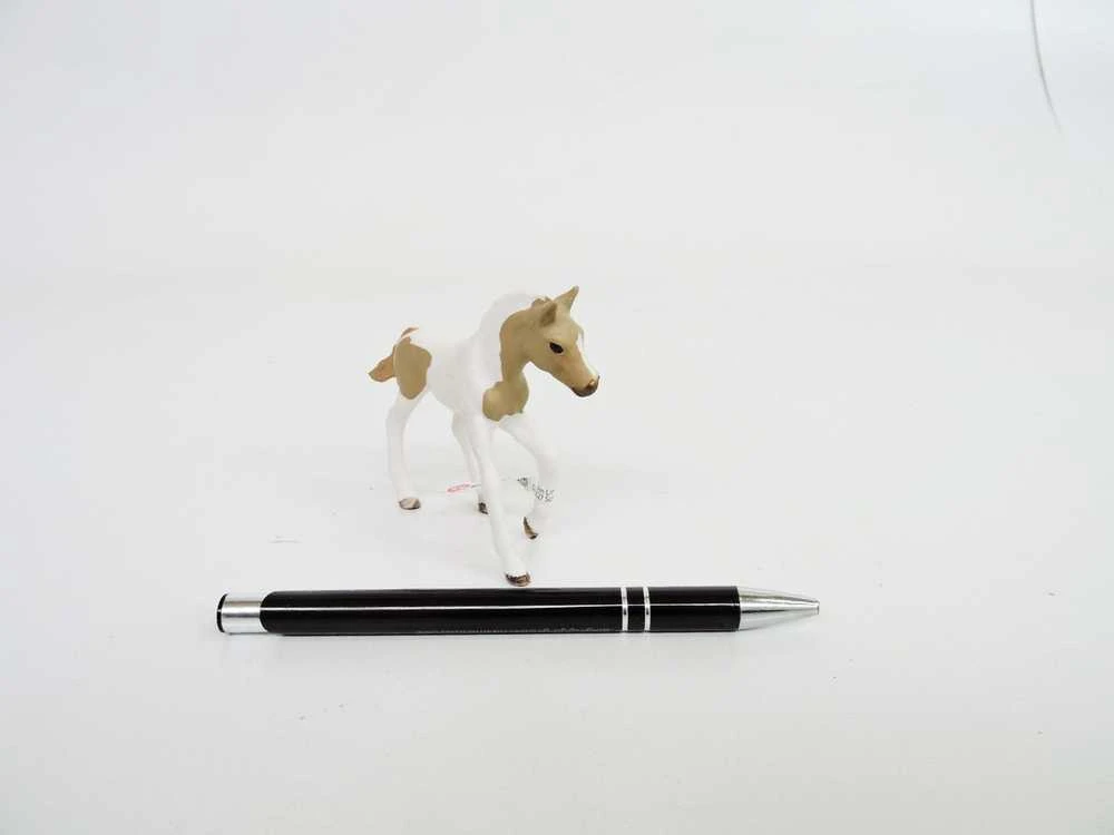 Schleich figūrėlė Paintų veislės kumeliukas