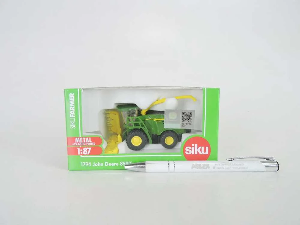 SIKU traktorius John Deere 8500i, 1794
