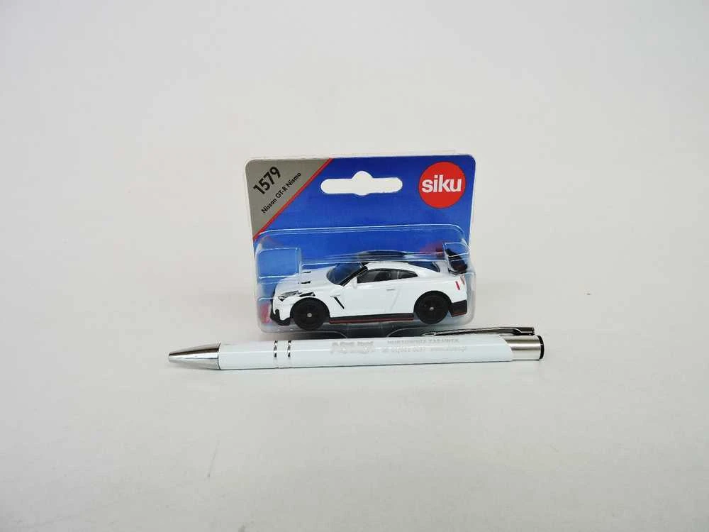 Siku Nissan GT-R Nismo
