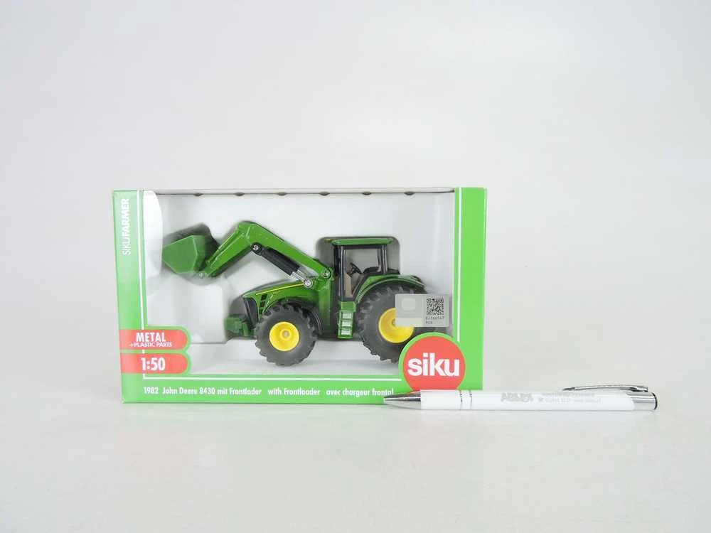 Siku John Deere su frontaliniu krautuvu