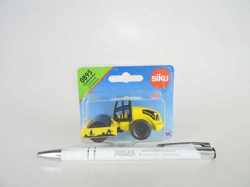 SIKU 0895 Kelio volas